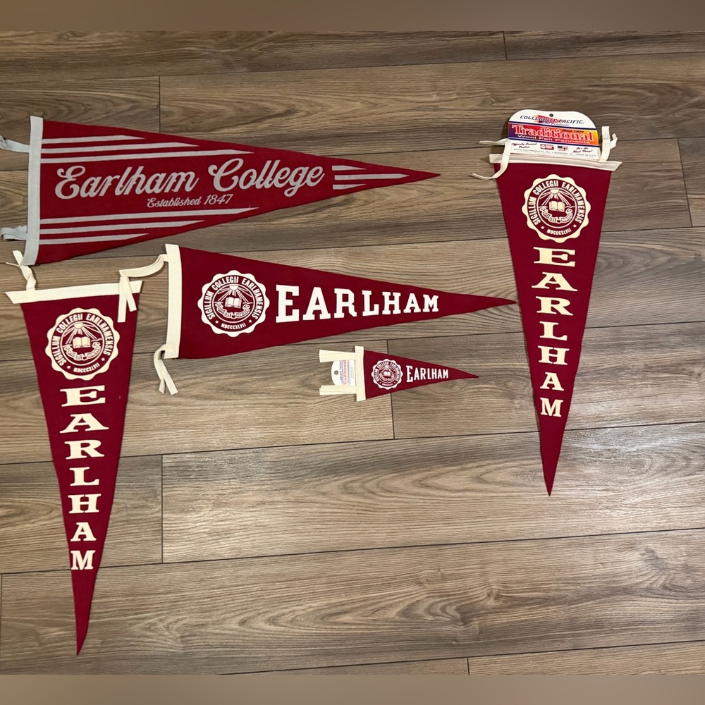 Earlham College Pennant Set